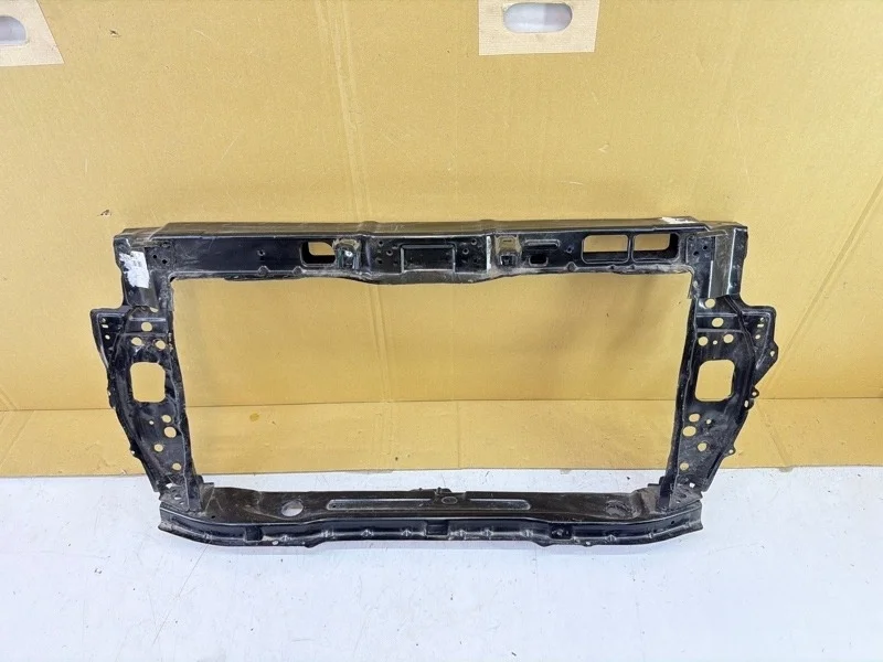 Панель передняя (телевизор) Kia Rio 2017-2024