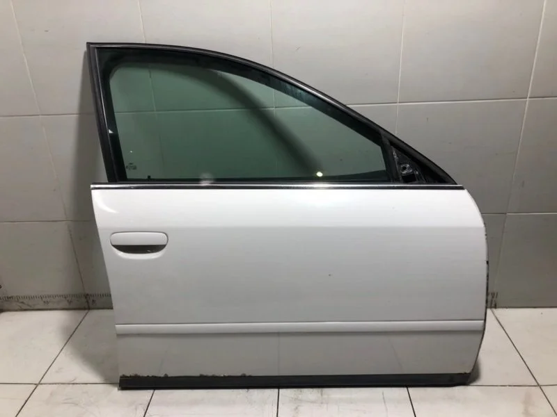 Дверь передняя правая Audi A6 C5 4B2 AFB 2.5