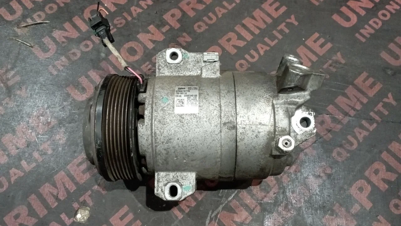 Компрессор кондиционера 926007877R Renault Koleos 2.0 Дизель