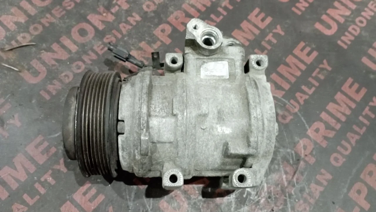 Компрессор кондиционера 1625023500 Kia Sorento 1 2.5 Дизель