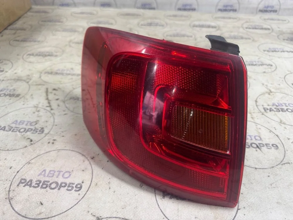 Фонарь задний левый Volkswagen Jetta VI (2010—2015)