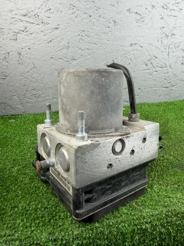 Блок abs Nissan Qashqai 2011 J10