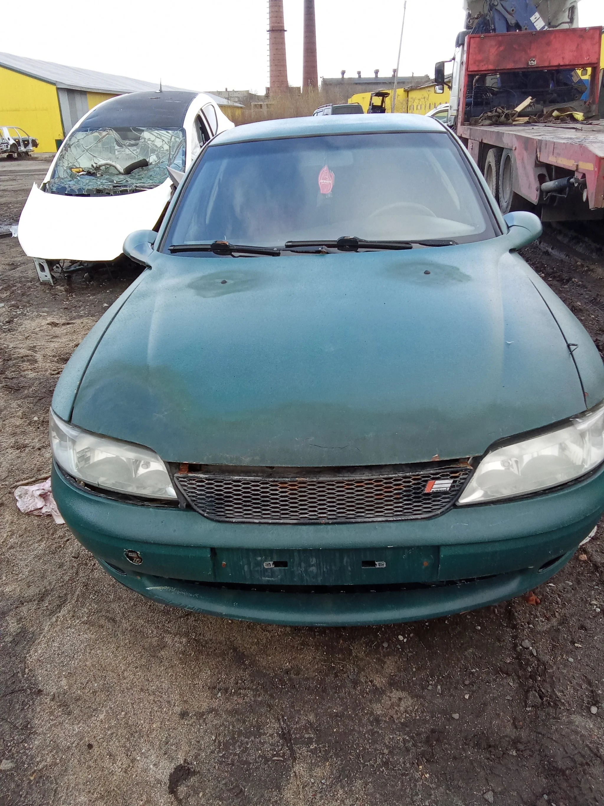 Продажа Opel Vectra 1.8 (115Hp) (X18XE) FWD MT по запчастям