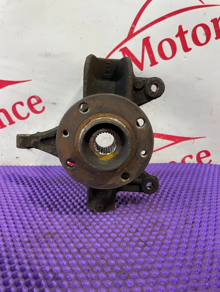 Кулак поворотный Renault Megane 2   F L