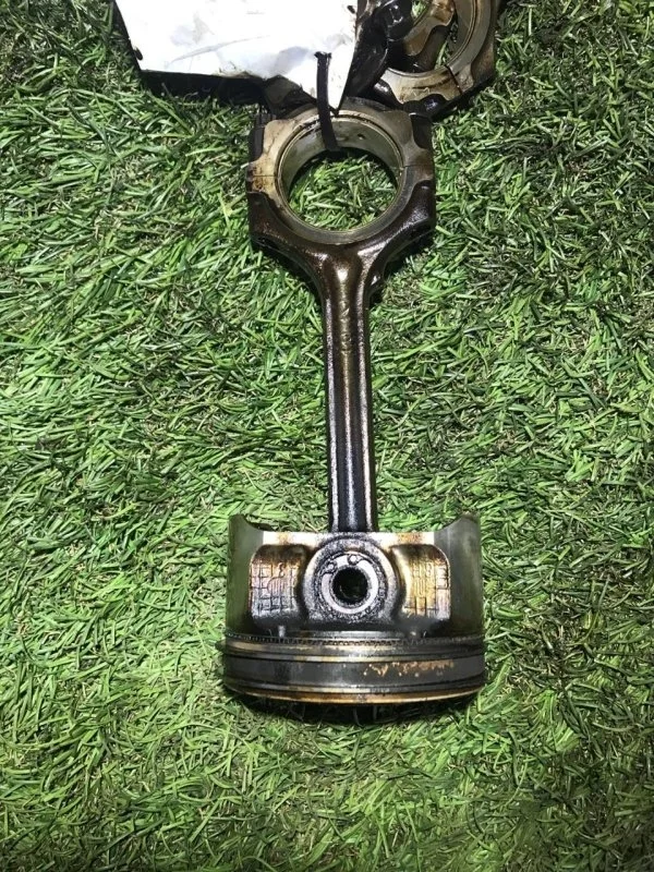 Шатун Nissan Primera 2000-2012 121004W000 QR20DE