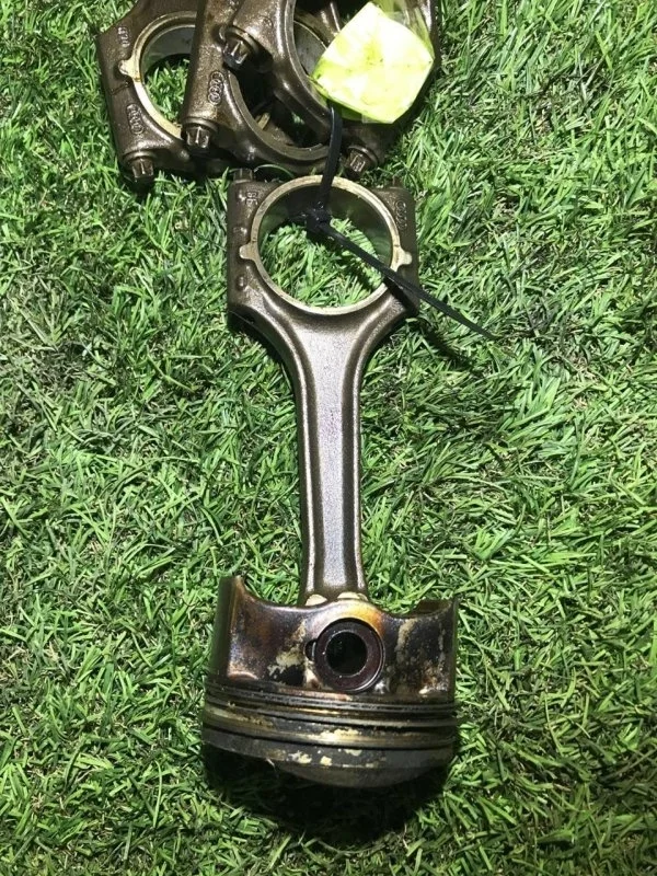 Шатун Audi A4 2008-2013 06H107065BK CDH