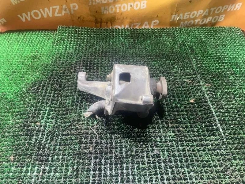 Насос гидроусилителя руля Volkswagen Passat 1996-2000 8D0145156L AFN