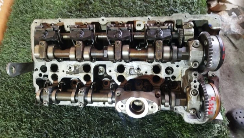 Головка блока BMW 5 -series 2008-н.в. 11127573933 N63B44, правая