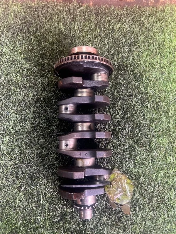 Коленвал Audi A4 2000-2008 06A105021J AWT