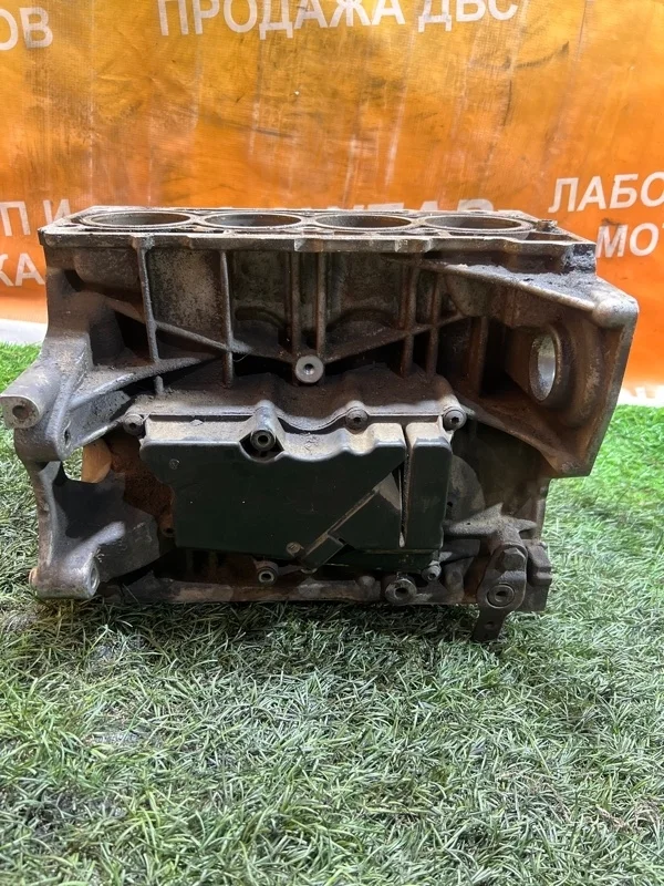 Блок цилиндров пустой Volkswagen Polo 2009-2015 03F103101B CBZ