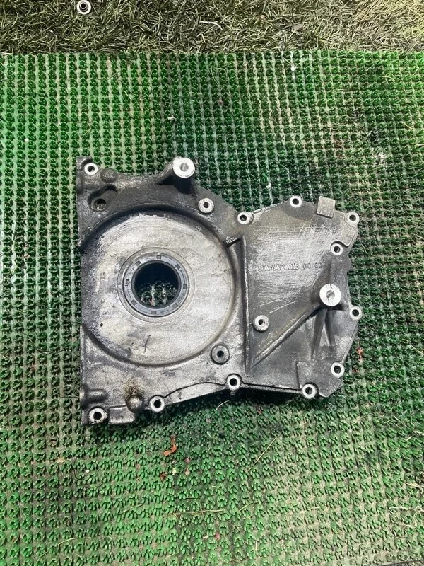 Лобовина двигателя Mercedes Benz Sprinter 2005-н.в. 6420150002 642.826, передняя