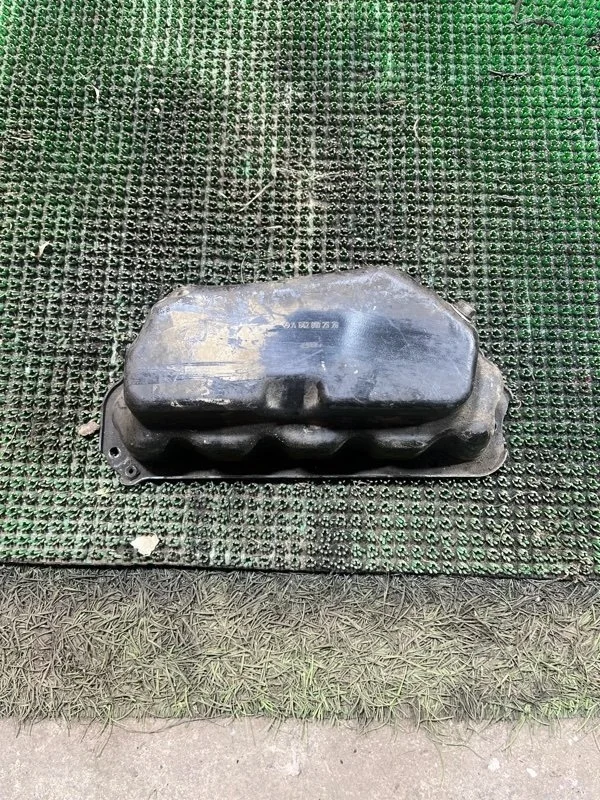 Масляный поддон Mersedes-Benz E-Class A6420102528 E350 642.826