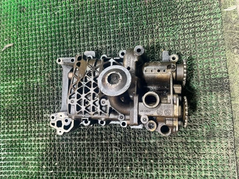 Масляный насос AUDI A4 8045020508AT ALT