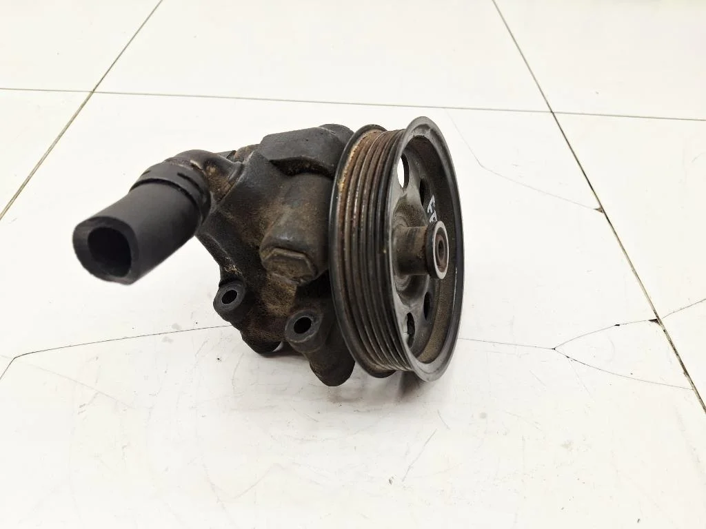 Насос гидроусилителя Ford Focus 1