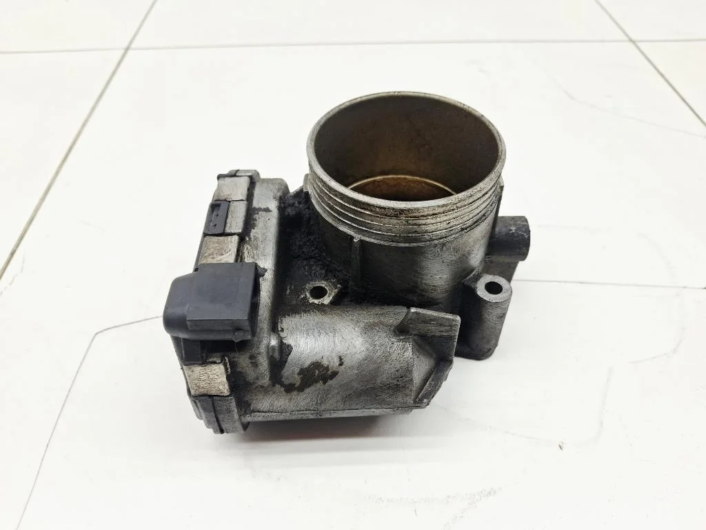 Заслонка дроссельная электрическая Volvo XC90 1