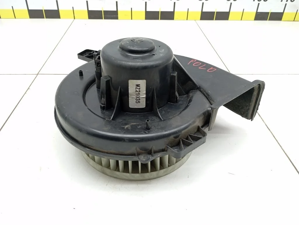 Моторчик печки Volkswagen Polo 5 2016