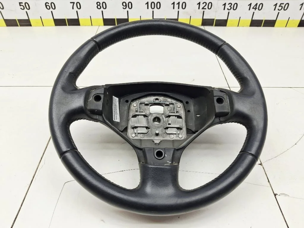 Руль Peugeot 308 2010 T7
