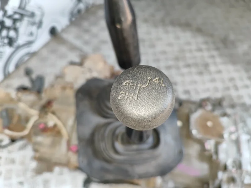 Раздатка Mitsubishi L200 Pajero Sport 2 3242A015 4D56U