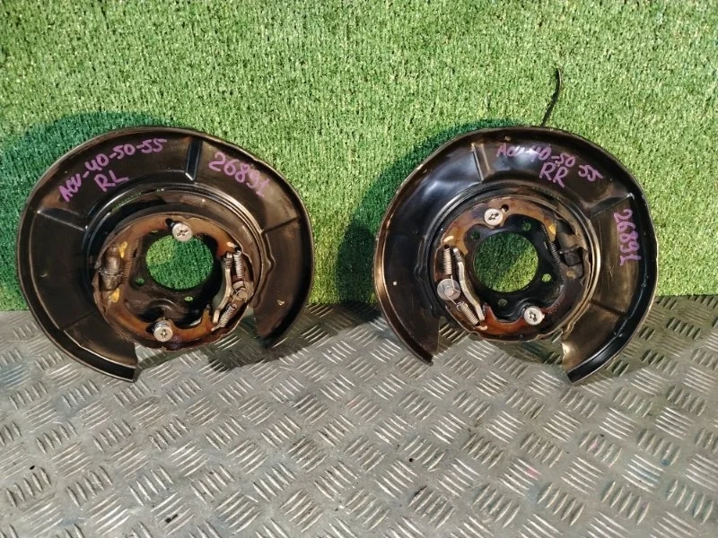 Кожух рычага стояночного тормоза Toyota Camry ACV-40 ACV-50-55 2006-2017 4650333080 ACV40-50-55, задний правый