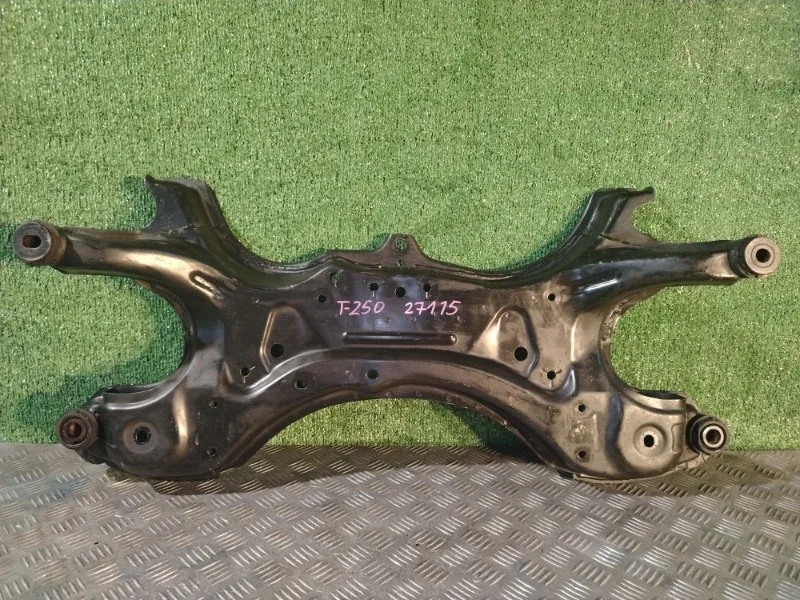 Подрамник передний Toyota Avensis 2009 5120105072 T250