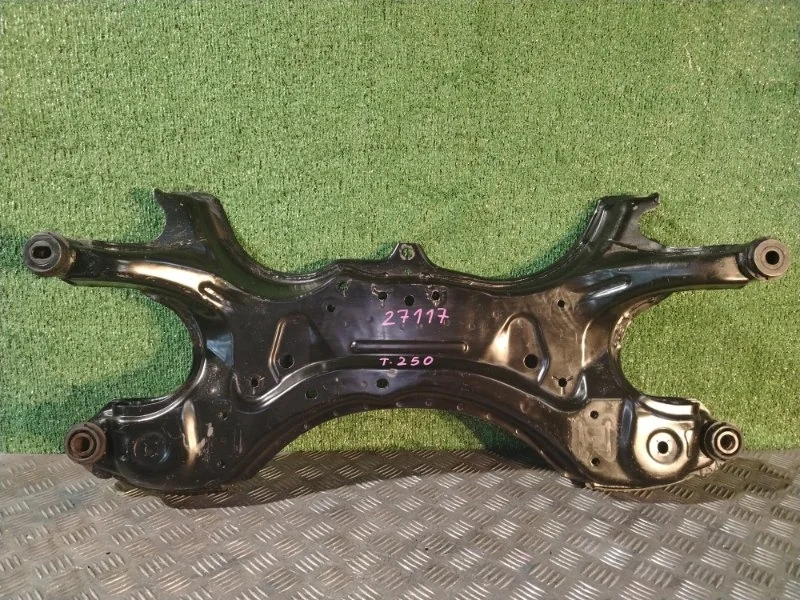 Подрамник передний Toyota Avensis 2009 5120105072 T250