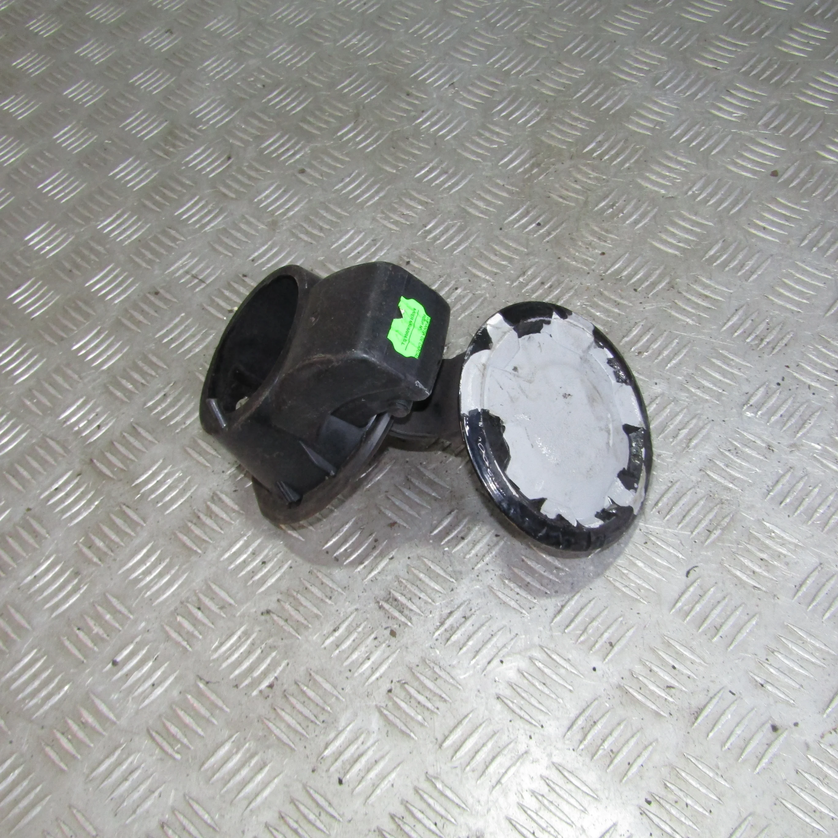 Лючок бензобака HONDA Civic VIII (2005—2009)