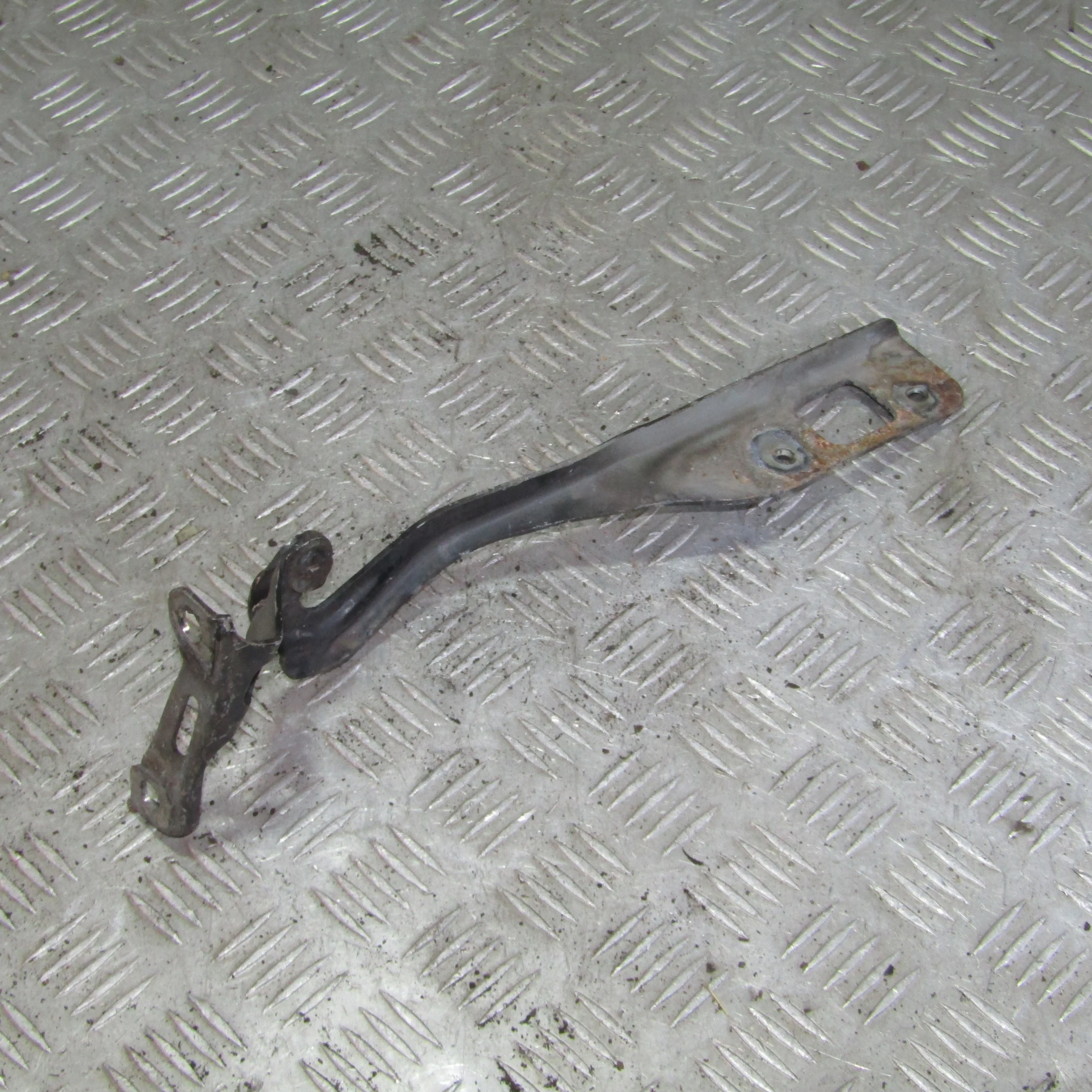 Петля капота левая HONDA Civic VIII (2005—2009)