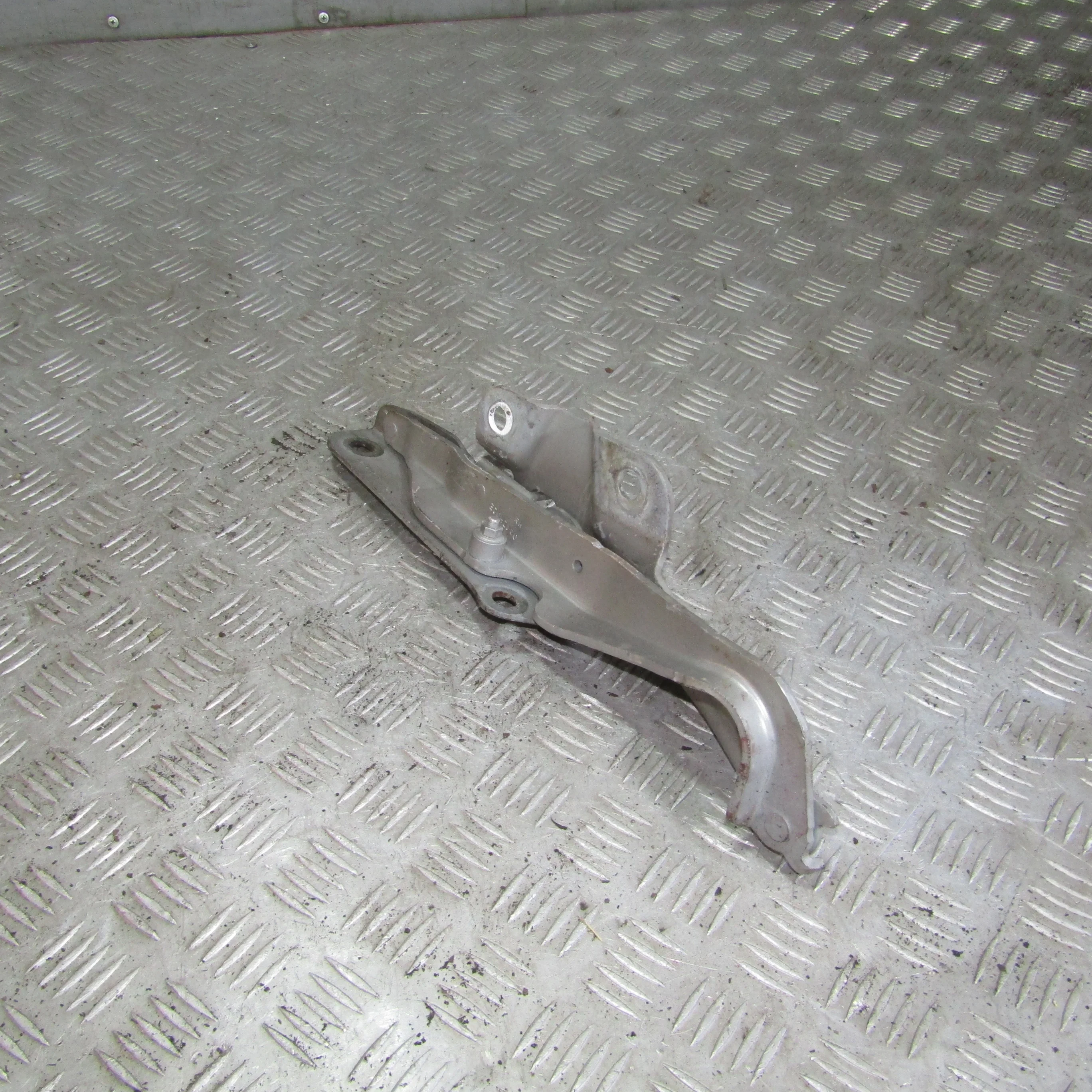 Петля капота правая JAGUAR XF I рестайлинг (2011—