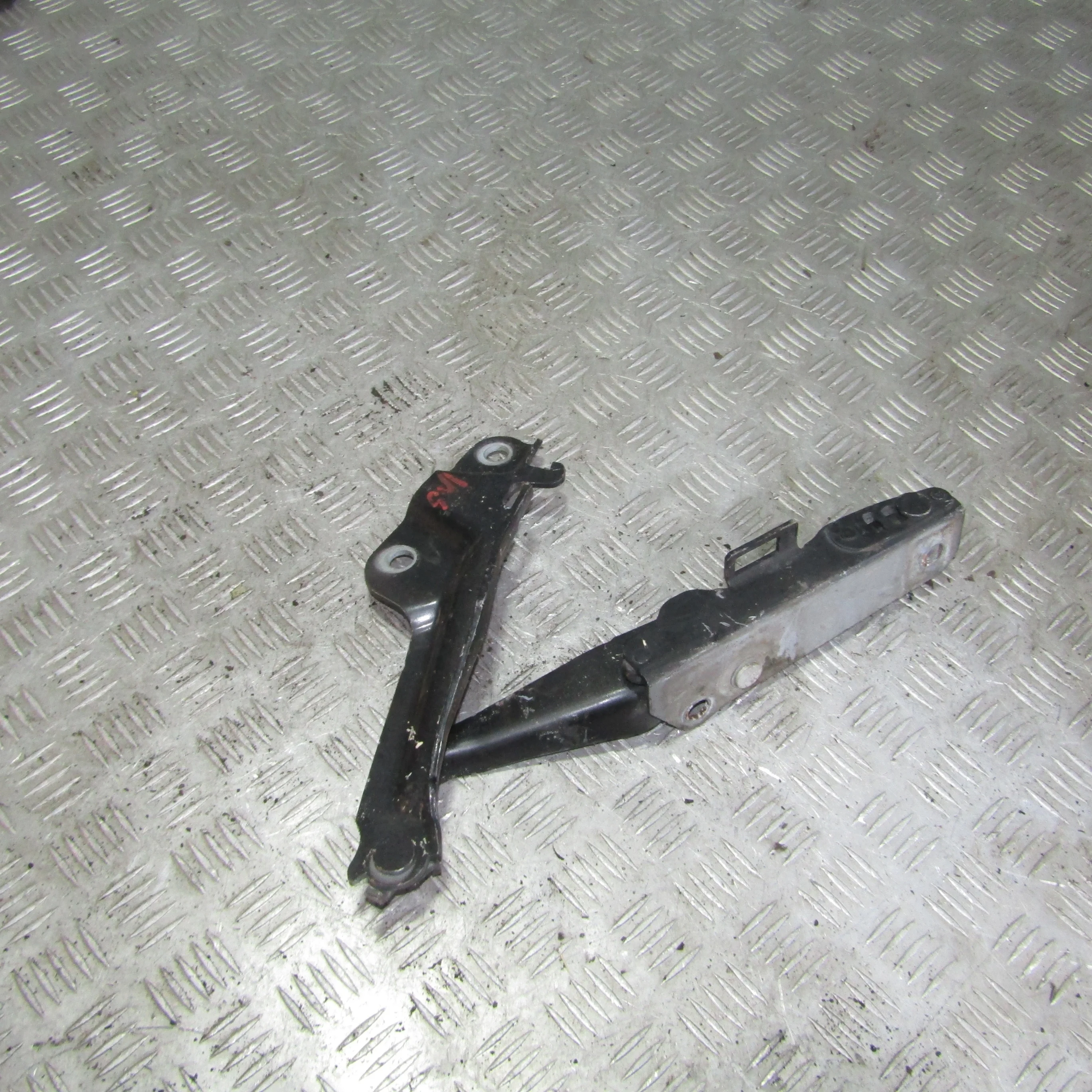 Петля капота правая JAGUAR XF I рестайлинг (2011—