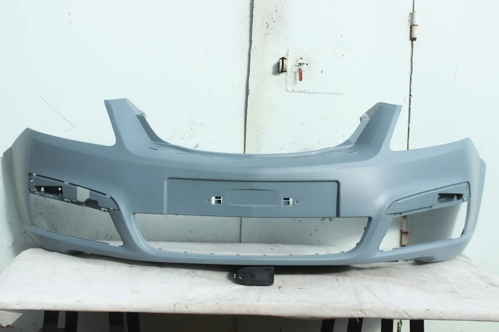 Бампер передний новый Opel Zafira B