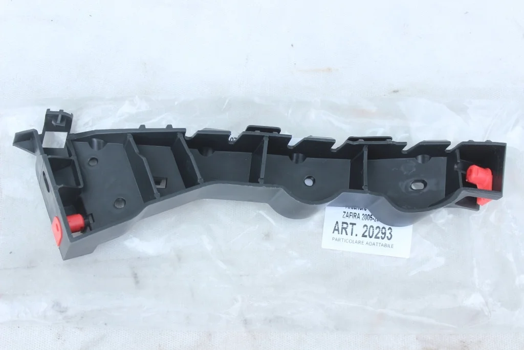 Кронштейн переднего бампера левый Opel Zafira B