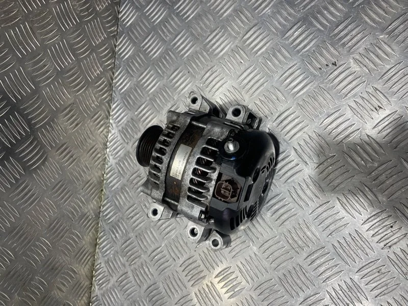 Генератор TOYOTA Land Cruiser 2019 2706051030 URJ202 1VD-FTV 4.5