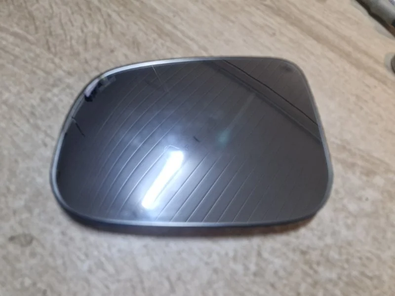 Зеркальный элемент асфер. антигрязь Volvo S80 2010 AS