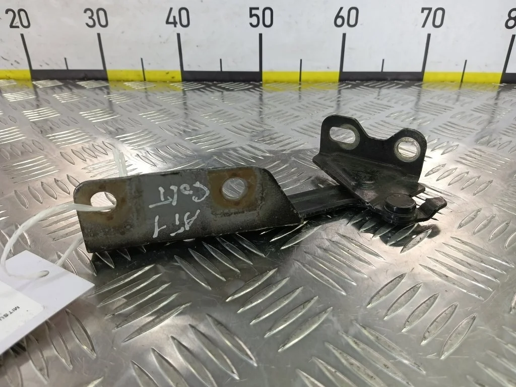 Петля капота левая MITSUBISHI COLT Z30 (2002—2012)