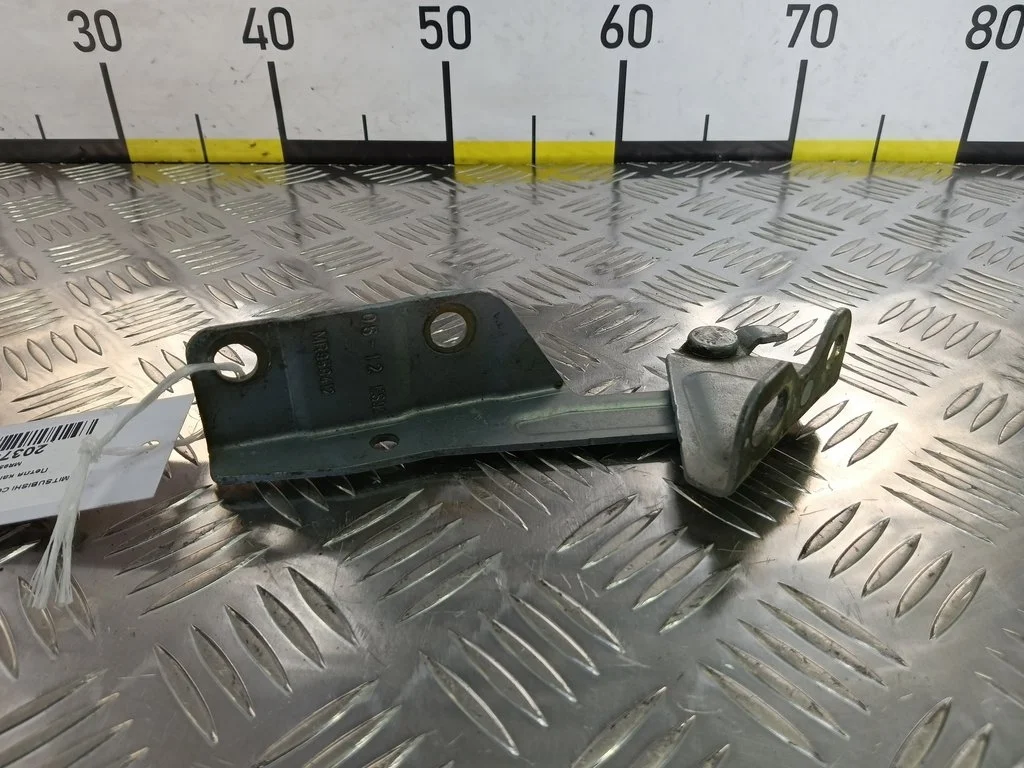 Петля капота правая MITSUBISHI COLT Z30 (2002—201