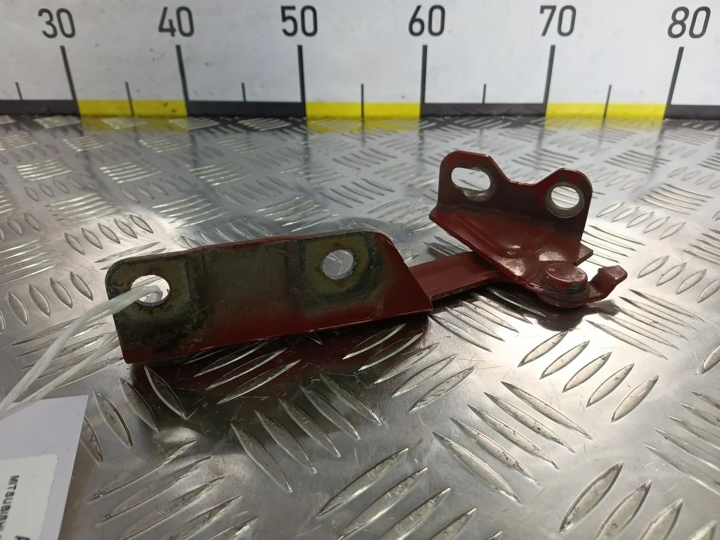 Петля капота левая MITSUBISHI COLT Z30 (2002—2012)