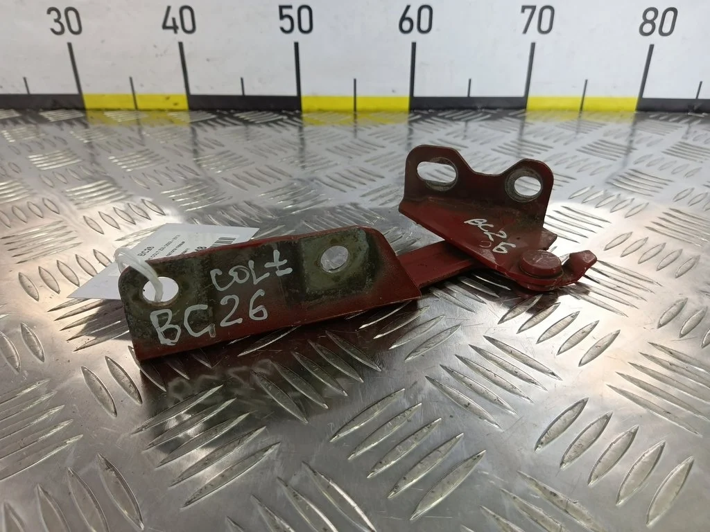 Петля капота левая MITSUBISHI COLT Z30 (2002—2012)