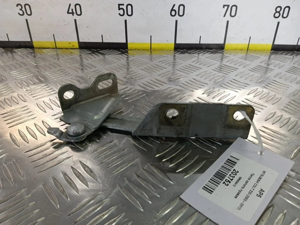 Петля капота правая MITSUBISHI COLT Z30 (2002—201
