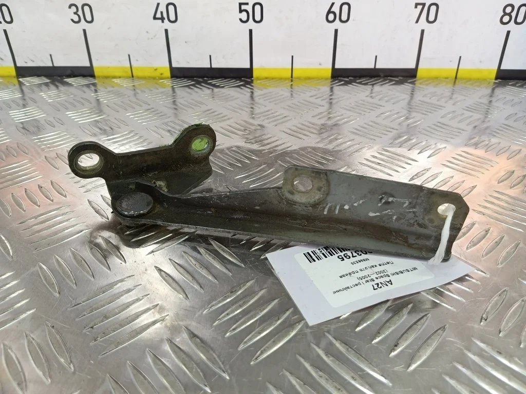 Петля капота правая MITSUBISHI Space Star I реста