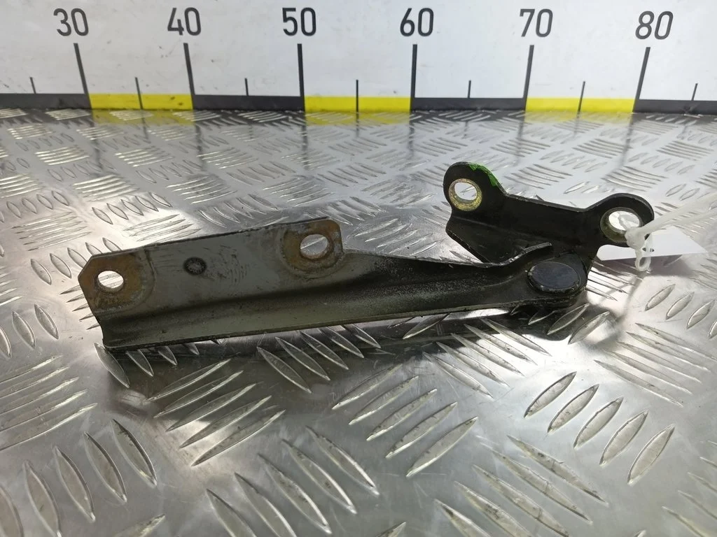 Петля капота левая MITSUBISHI Space Star I рестай