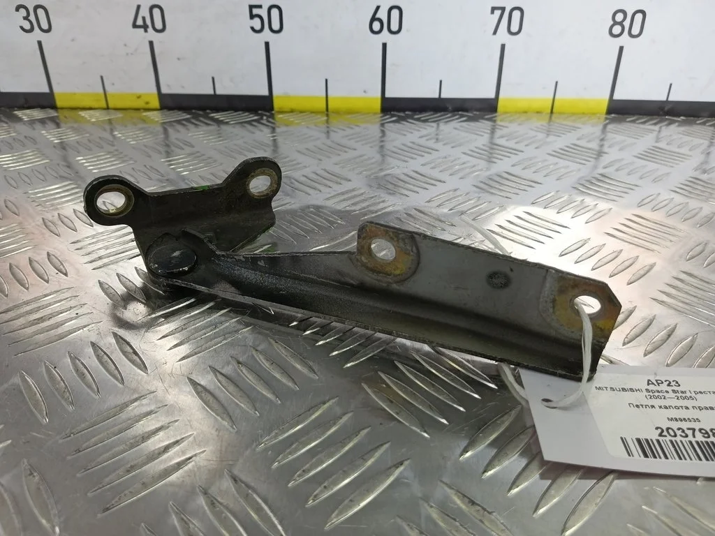 Петля капота правая MITSUBISHI Space Star I реста