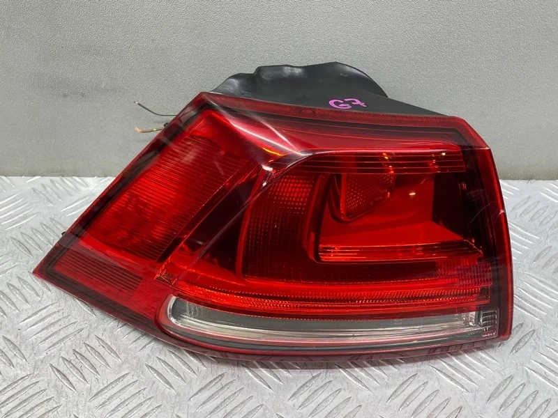 Фонарь Volkswagen Golf 7
