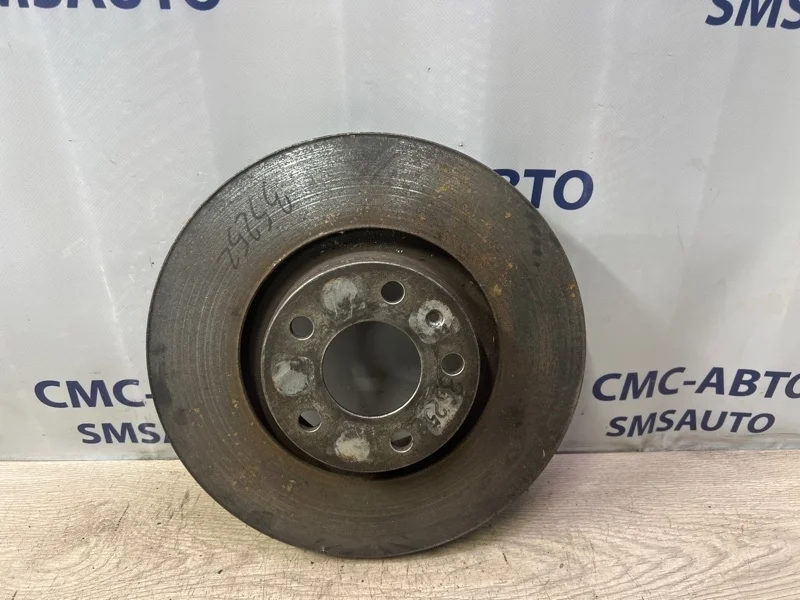 Диск тормозной Audi A6 2005 4F0615301E C6 3.2 AUK, задний