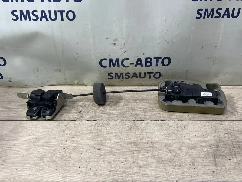 Замок багажника Mercedes-Benz ML 2012 A2047400635 W166 642.826