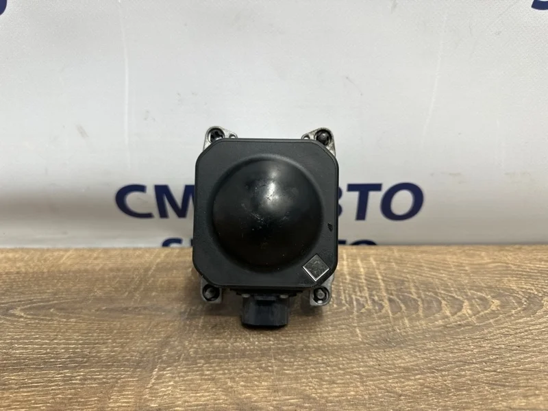 Радар Volkswagen Touareg 7P6907561C NF 3.6, передний правый