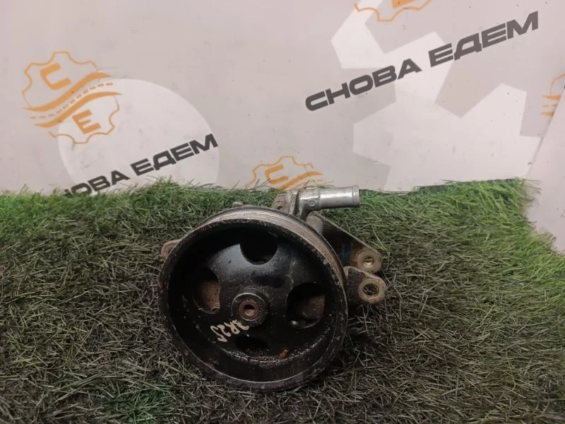 Насос гидроусилителя руля Nissan X-Trail 491108H305 T30 QR25DE 2.5