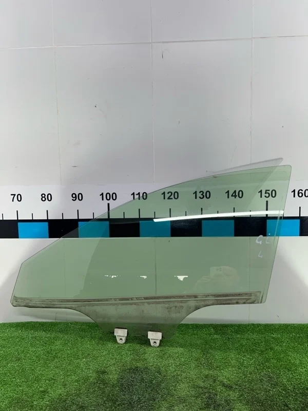 Стекло водительской двери Mazda 6 GHP959510A GJ, переднее левое