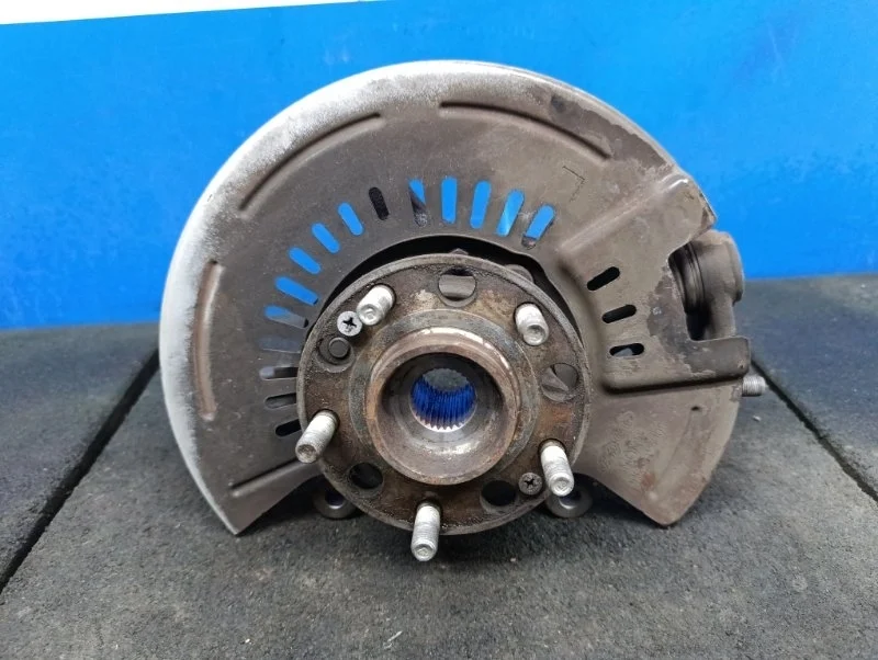 Кулак со ступицей Kia Sorento Prime 2015 51715C5200 UM 2.4 G4KJ, передний левый