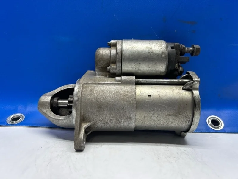 Стартер Chevrolet Cruze 2013 55576980 J300 1.8 F18D4