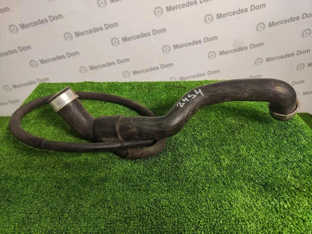 Патрубок радиатора Mercedes-Benz C-класс W203/S203/CL203 (2000—2004)